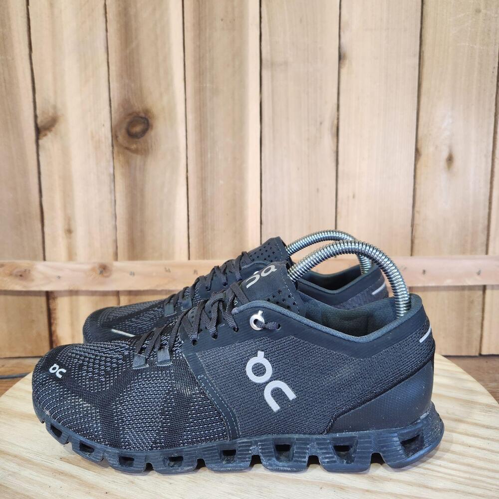 On Cloud X 3vShoes Womens 8 Black Mesh Running Sneakers Athletic Comfort